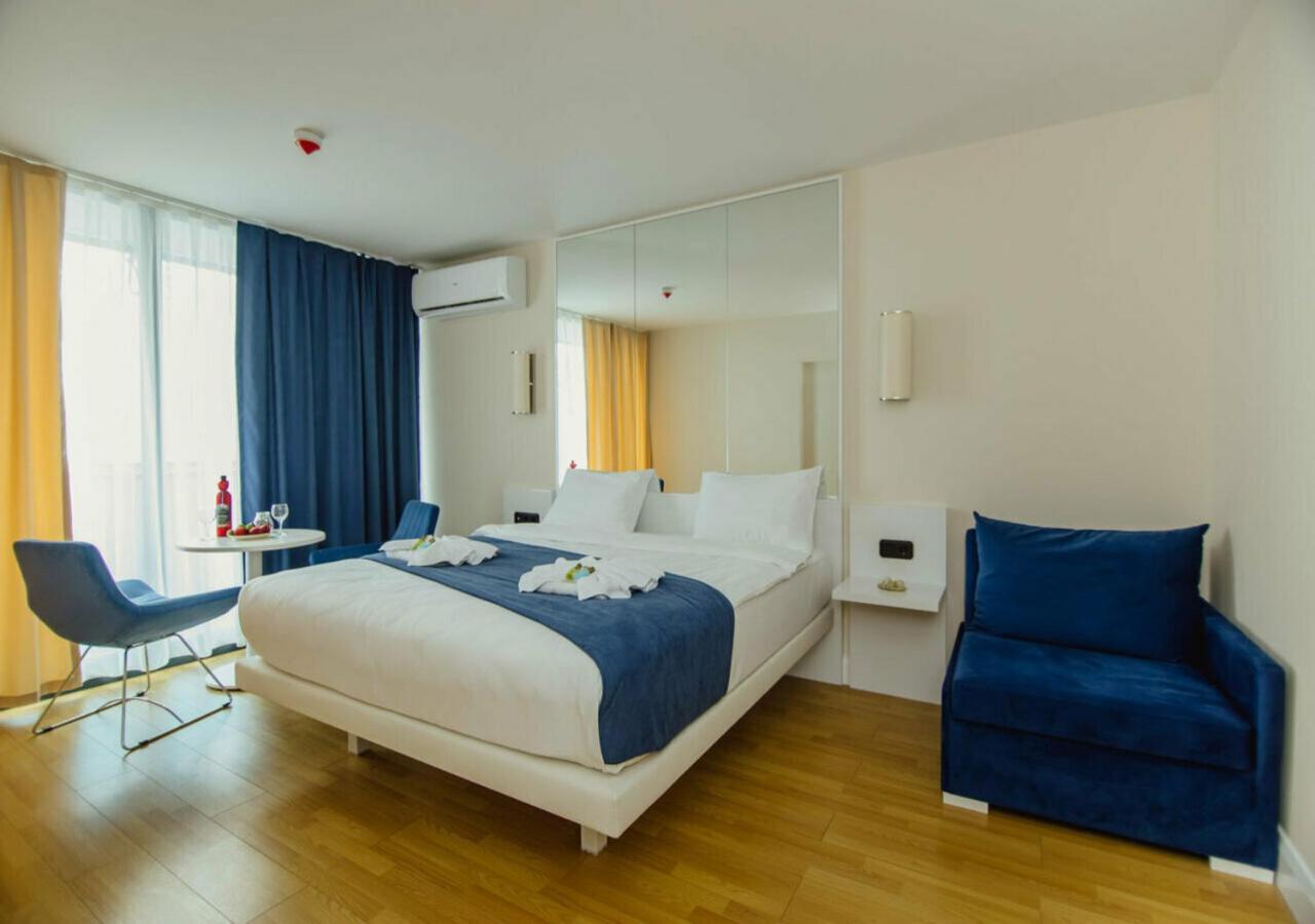 Aparthotel Orbi City Sea View Batumi Esterno foto
