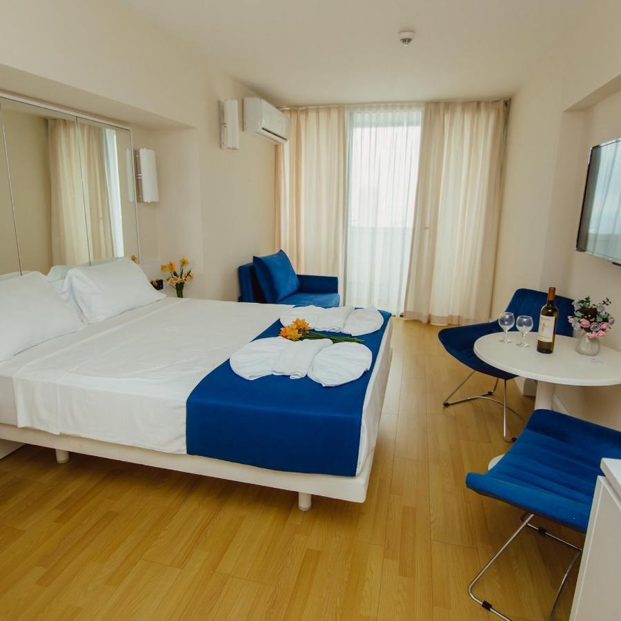 Aparthotel Orbi City Sea View Batumi Esterno foto