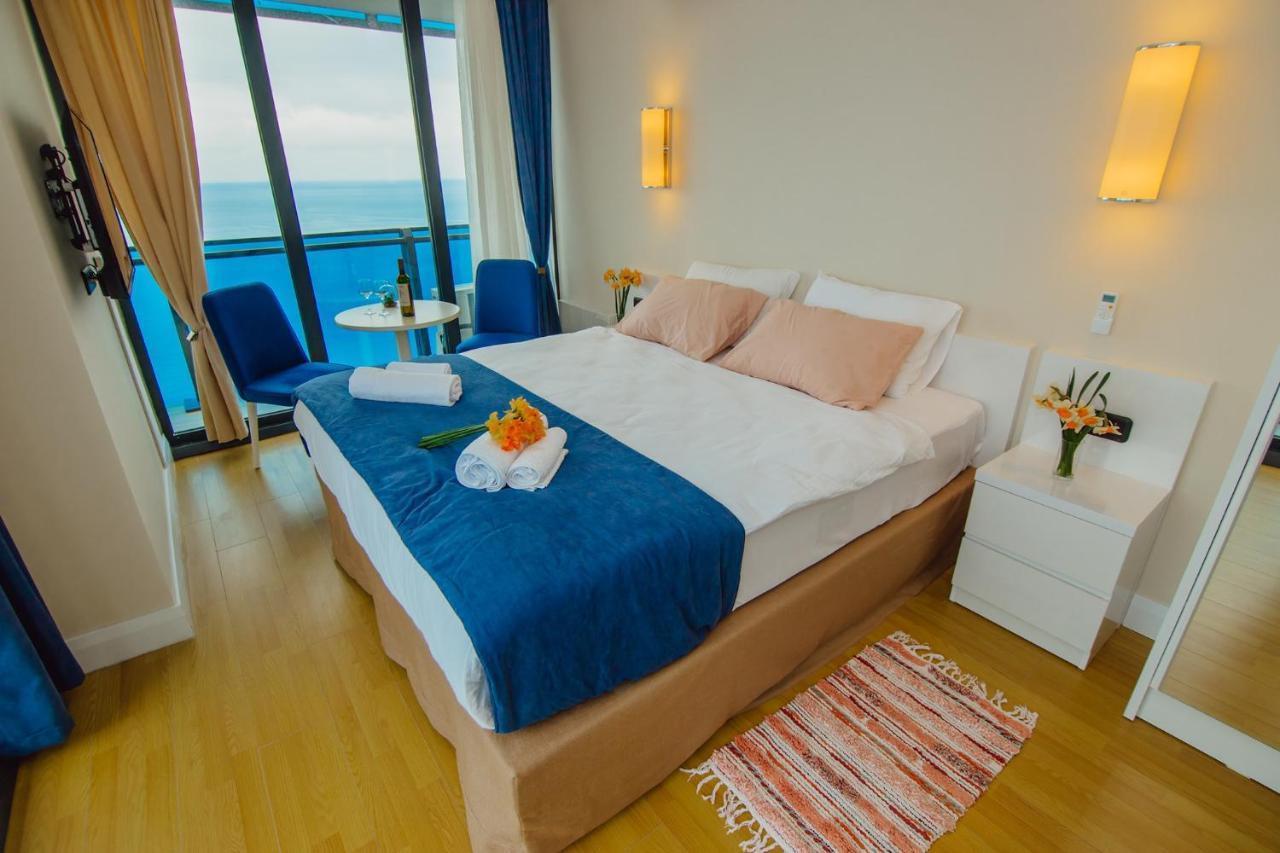 Aparthotel Orbi City Sea View Batumi Esterno foto